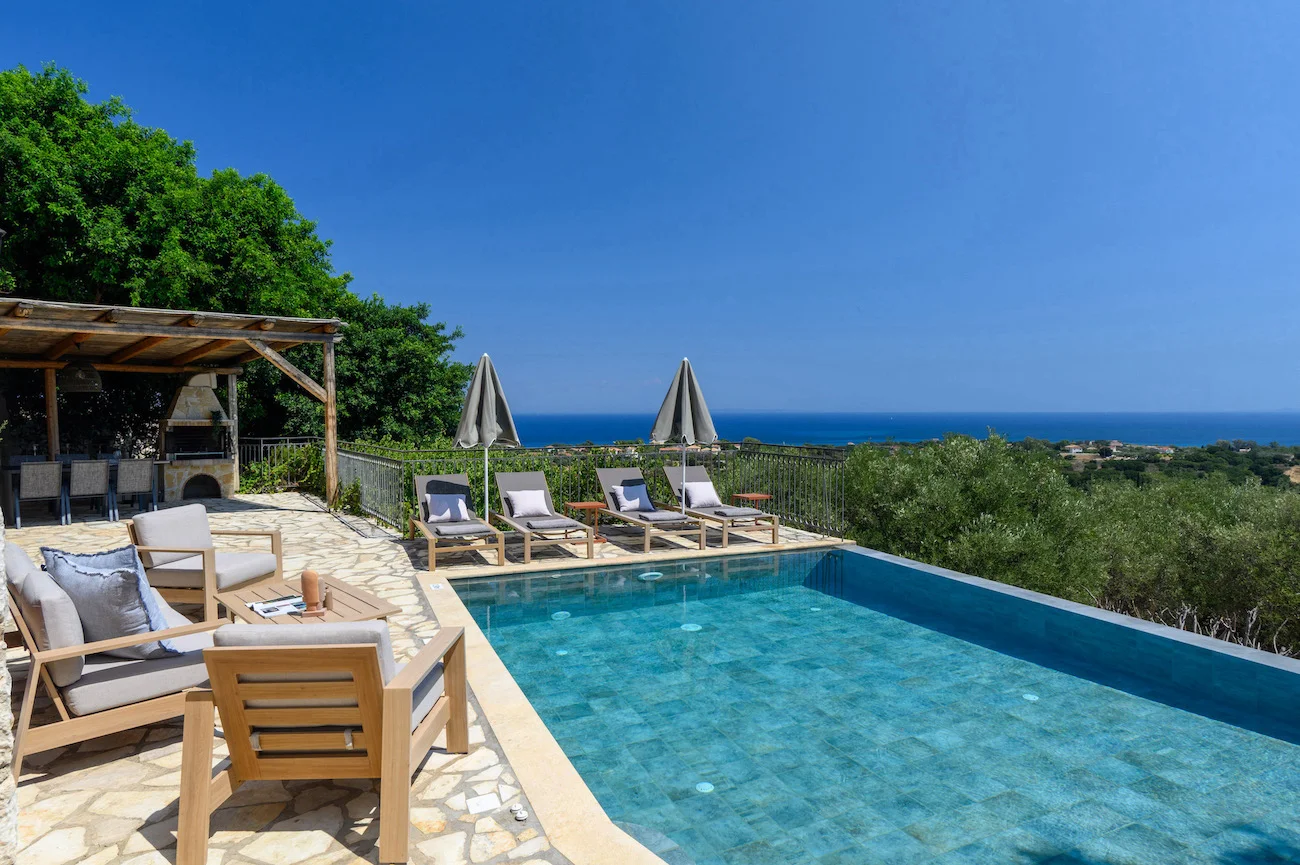 villa with private pool in Skala Kefalonia